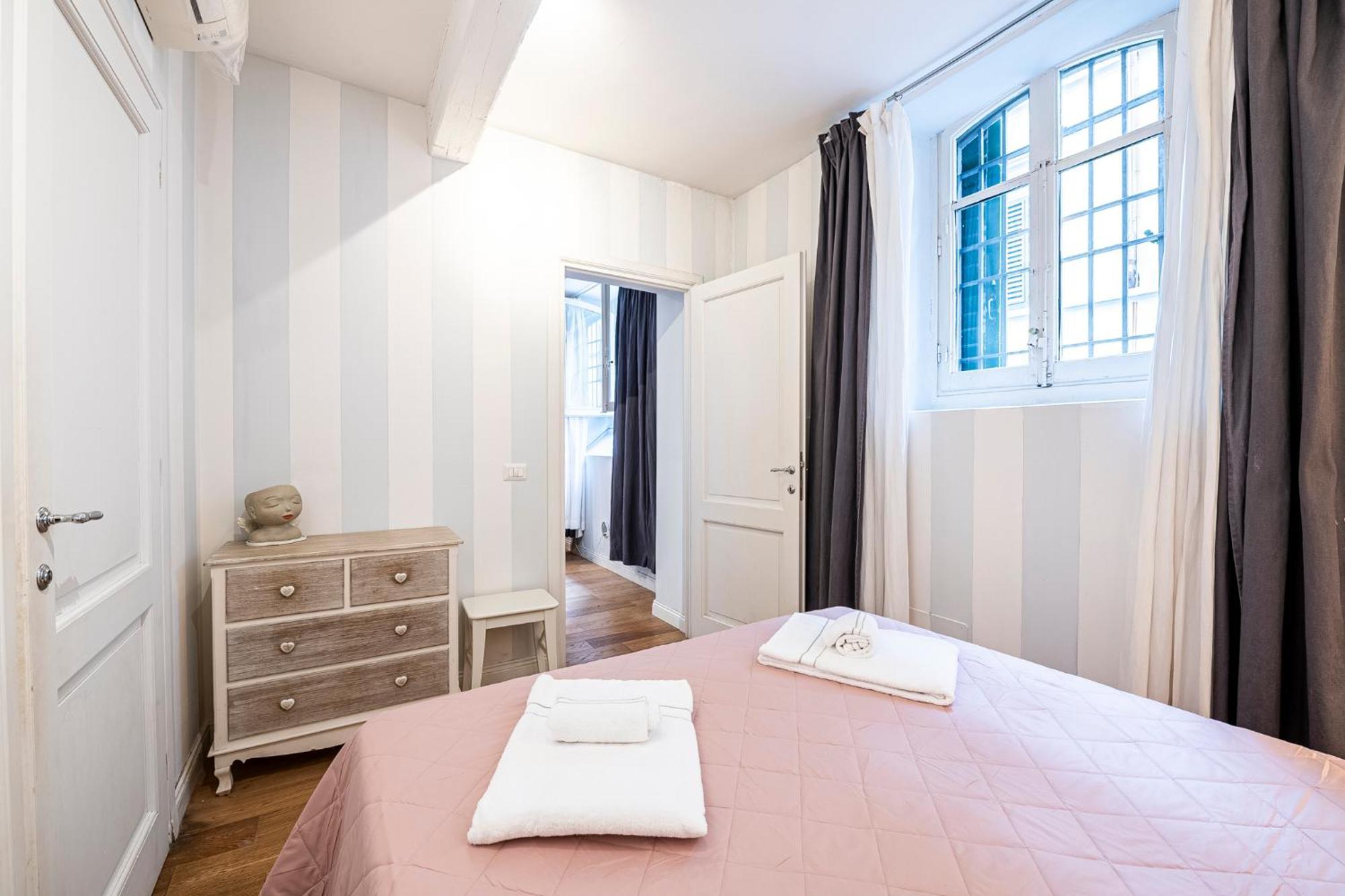 Suite In Pz. Michelangelo: Due Camere Con Due Bagni Флоренция Экстерьер фото