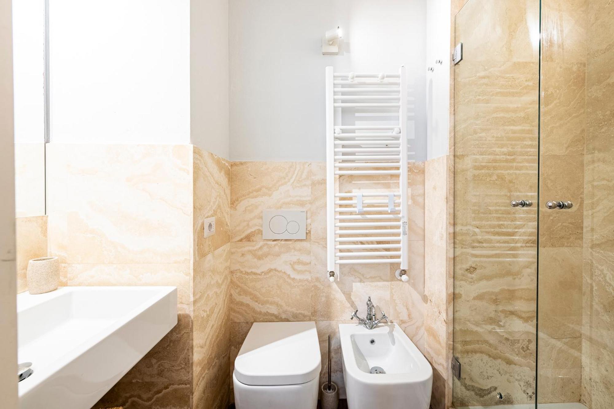 Suite In Pz. Michelangelo: Due Camere Con Due Bagni Флоренция Экстерьер фото
